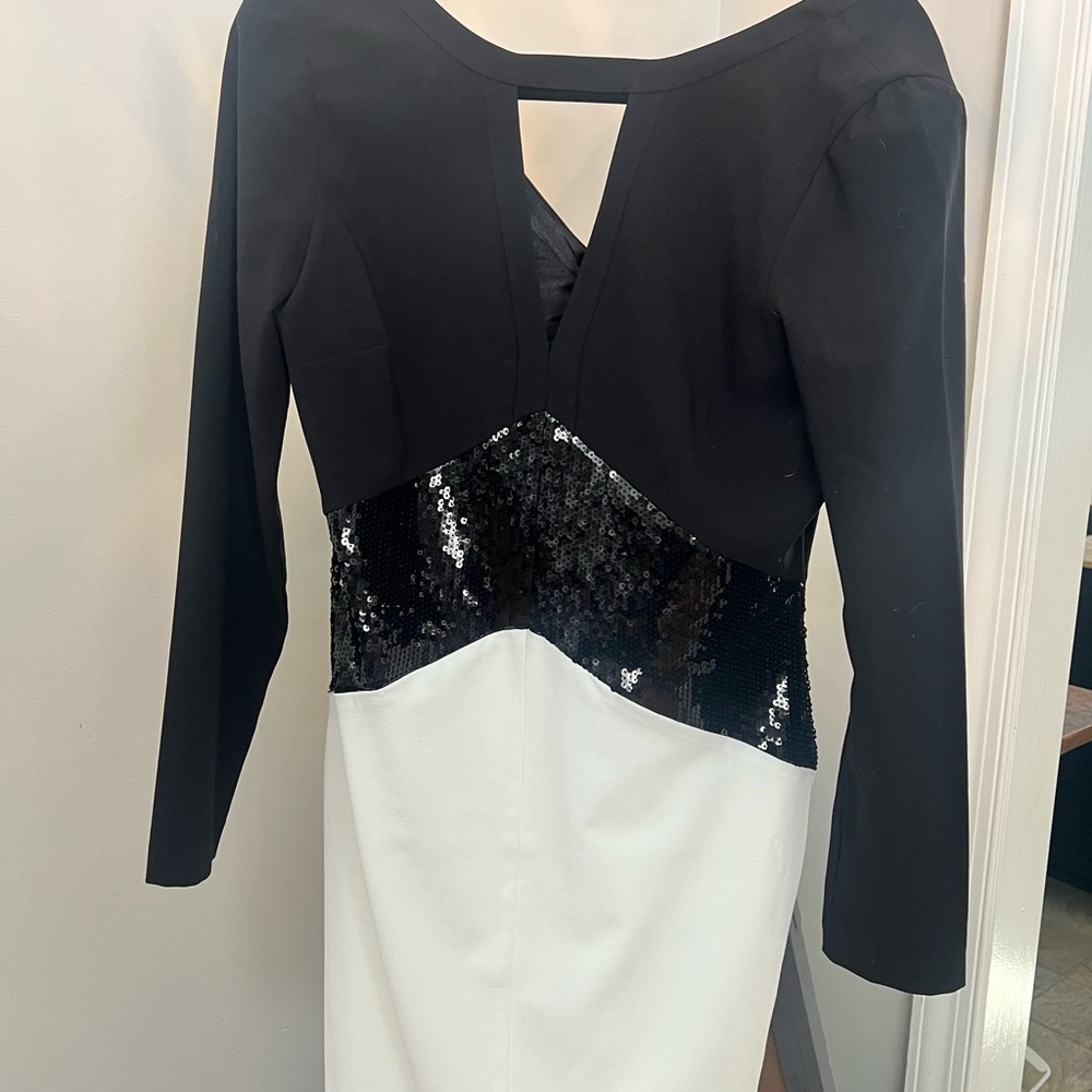 VENUS Black and White Sequin Long Sleeve Dress